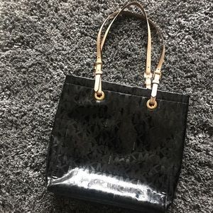 Michael Kors Jet Set Patent Logo Tote